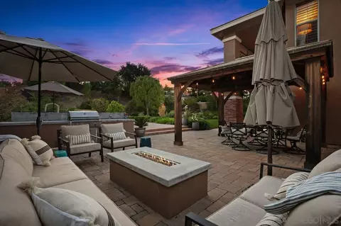 Exterior - 12113 Travertine Ct, Poway, CA 92064 photo 2 of 13