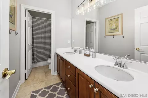 Bath - 12113 Travertine Ct, Poway, CA 92064 photo 5 of 5