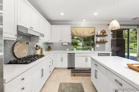 Kitchen - 12113 Travertine Ct, Poway, CA 92064 photo 4 of 4