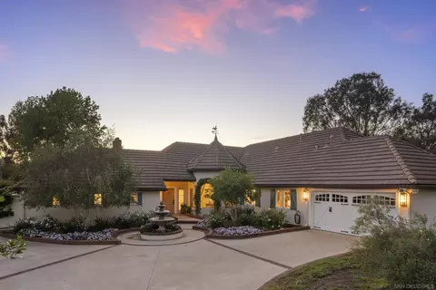 5 Country Gln, Fallbrook, CA 92028