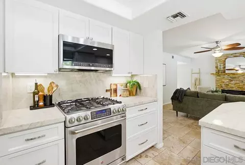 Kitchen - 10018 Resmar Pl, La Mesa, CA 91941 photo 4 of 5