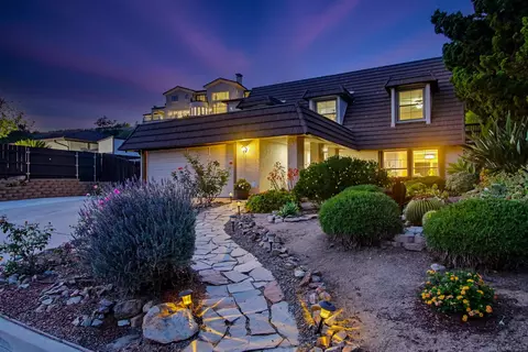 10018 Resmar Pl, La Mesa, CA 91941