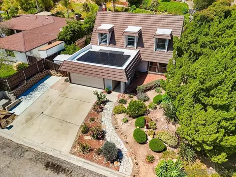 View/Area - 10018 Resmar Pl, La Mesa, CA 91941 photo 2 of 4