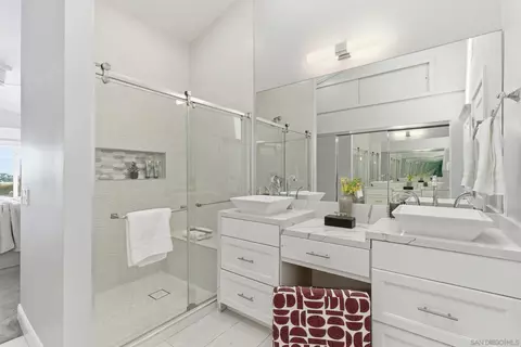 Bath - 7327 Linden, Carlsbad, CA 92011 photo 1 of 3