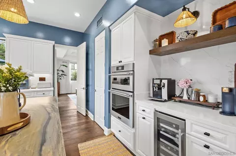Kitchen - 7180 Aviara Dr, Carlsbad, CA 92011 photo 4 of 7