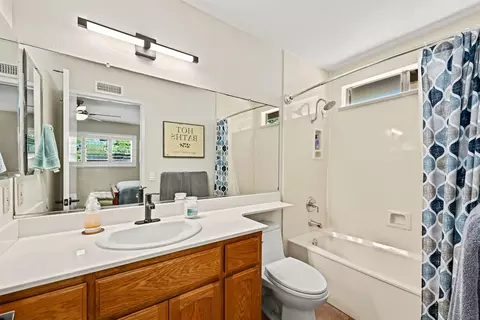 Bath - 462 Dewane, El Cajon, CA 92020 photo 2 of 2