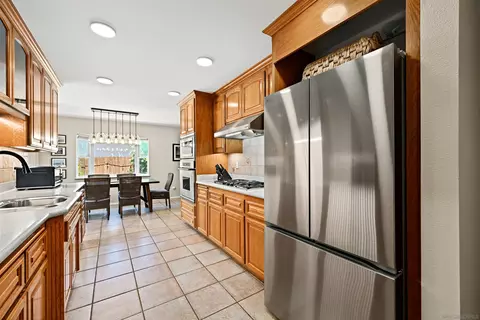 Kitchen - 462 Dewane, El Cajon, CA 92020 photo 4 of 4