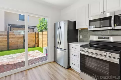 Kitchen - 10347 Carefree Dr, Santee, CA 92071 photo 9 of 11