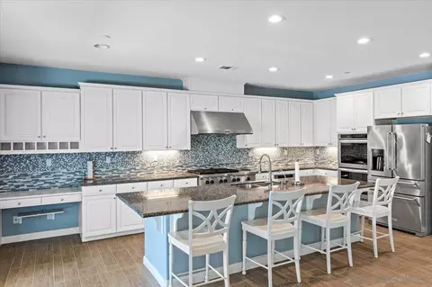 Kitchen - 5599 Chincoteague Ct, Oceanside, CA 92057 photo 2 of 4