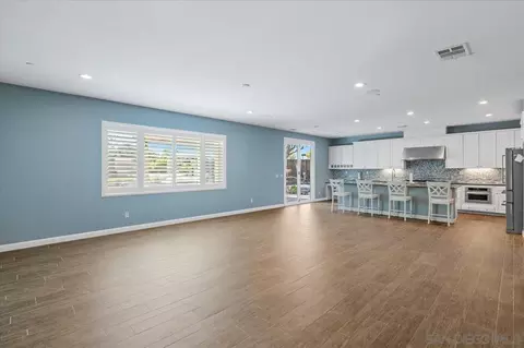 Living - 5599 Chincoteague Ct, Oceanside, CA 92057 photo 6 of 10