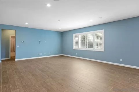 Living - 5599 Chincoteague Ct, Oceanside, CA 92057 photo 7 of 10