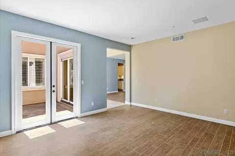 Living - 5599 Chincoteague Ct, Oceanside, CA 92057 photo 3 of 10