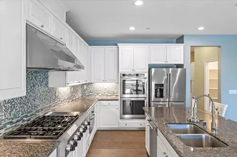 Kitchen - 5599 Chincoteague Ct, Oceanside, CA 92057 photo 3 of 4