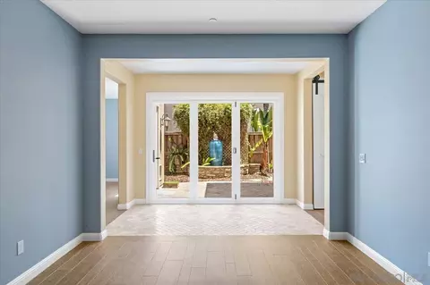 Living - 5599 Chincoteague Ct, Oceanside, CA 92057 photo 5 of 10