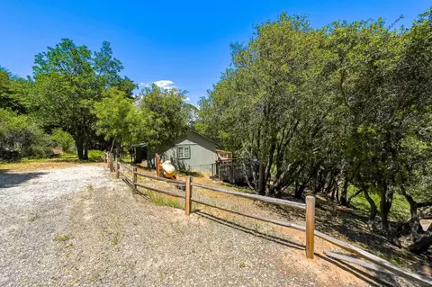 Exterior - 4010 Imperial Dr, Julian, CA 92036 photo 6 of 14