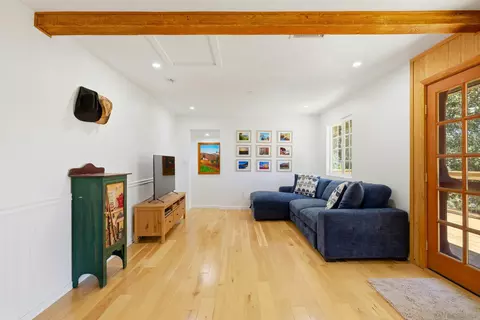 Living - 4010 Imperial Dr, Julian, CA 92036 photo 4 of 10