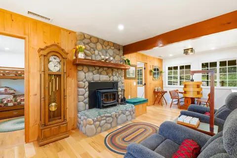 Living - 4010 Imperial Dr, Julian, CA 92036 photo 2 of 10