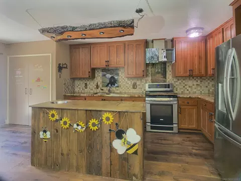 Kitchen - 12706 Julian Ave, Lakeside, CA 92040 photo 3 of 4