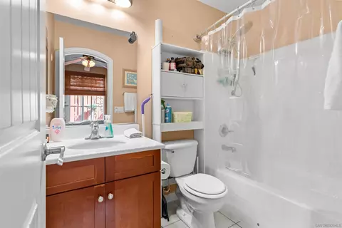 Bath - 1268 Bellingham Dr, Oceanside, CA 92057 photo 2 of 7