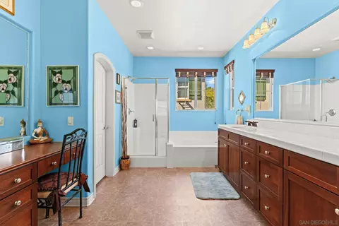Bath - 1268 Bellingham Dr, Oceanside, CA 92057 photo 5 of 7