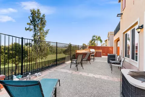 Exterior - 1268 Bellingham Dr, Oceanside, CA 92057 photo 6 of 9