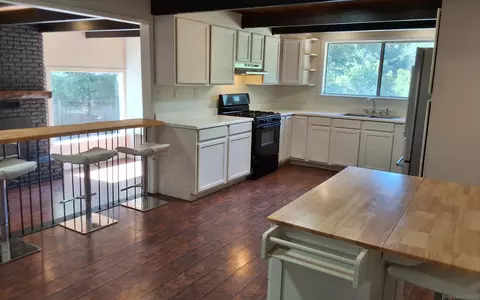 Kitchen - 1213 Sunshine, Julian, CA 92036 photo 2 of 3