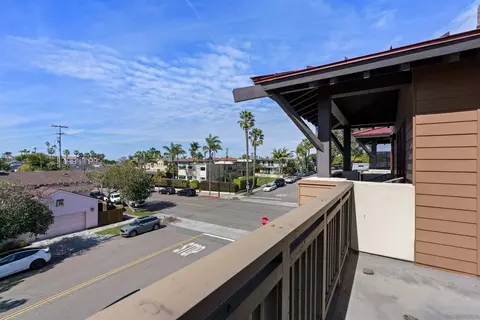 Exterior - 215 2nd St #101, Encinitas, CA 92024 photo 9 of 9