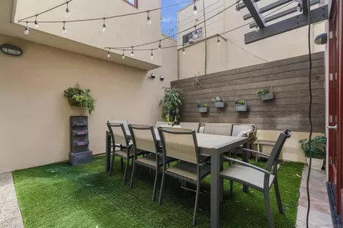 Exterior - 215 2nd St #101, Encinitas, CA 92024 photo 4 of 9