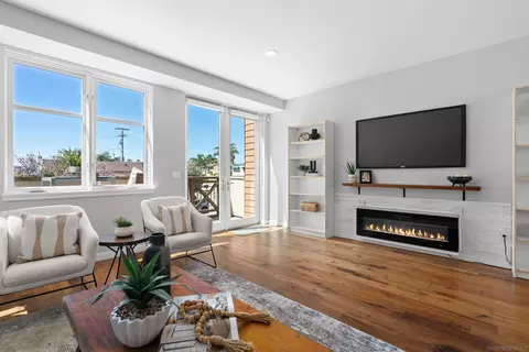 Living - 215 2nd St #101, Encinitas, CA 92024 photo 2 of 3