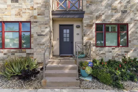 Exterior - 215 2nd St #101, Encinitas, CA 92024 photo 7 of 9
