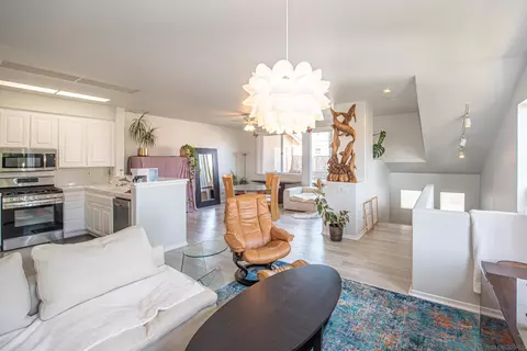 4175 Via Candidiz #21, San Diego, CA 92130