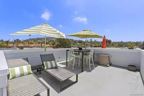 Exterior - 7718 Ivanhoe, La Jolla, CA 92037 photo 4 of 6
