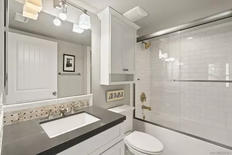 Bath - 7718 Ivanhoe, La Jolla, CA 92037 photo 4 of 4