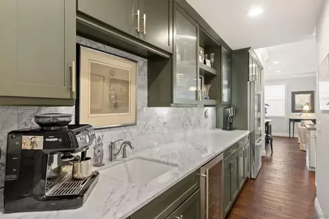 Kitchen - 7718 Ivanhoe, La Jolla, CA 92037 photo 5 of 6