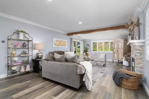 16657 Roca Dr, San Diego, CA 92128