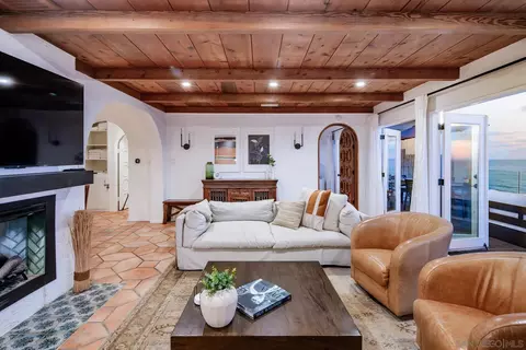 629 Fourth St, Encinitas, CA 92024 photo 9
