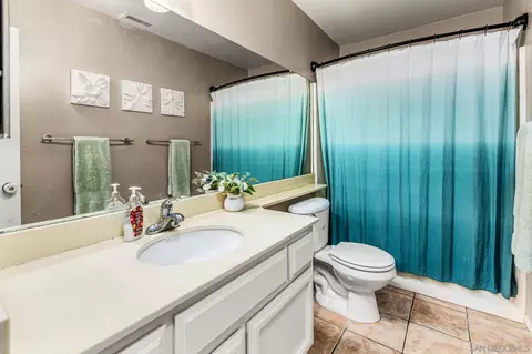 Bath - 906 Sendero Ave, Escondido, CA 92026 photo 1 of 2