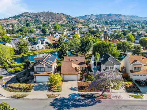 View/Area - 906 Sendero Ave, Escondido, CA 92026 photo 6 of 14