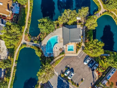 View/Area - 906 Sendero Ave, Escondido, CA 92026 photo 8 of 14