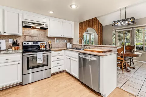 Kitchen - 906 Sendero Ave, Escondido, CA 92026 photo 3 of 4