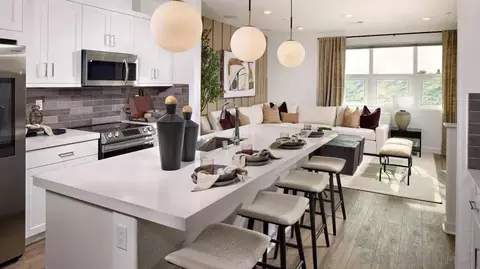 Kitchen - 881 Obediah Loop #3, Chula Vista, CA 91911 photo 2 of 2