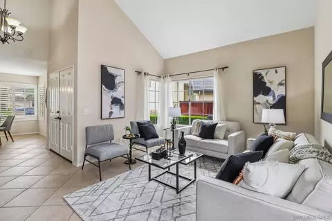 Living - 669 Rue Le Blanc, Chula Vista, CA 91913 photo 2 of 7