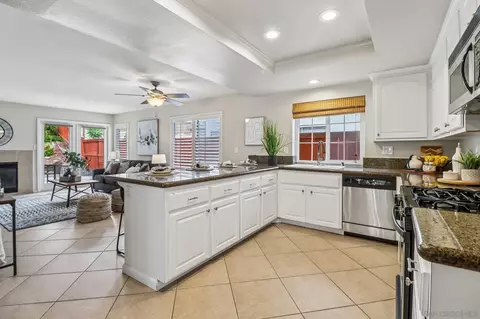 Kitchen - 669 Rue Le Blanc, Chula Vista, CA 91913 photo 3 of 7
