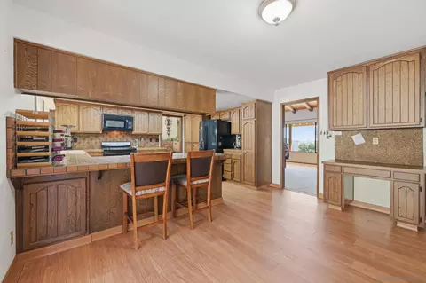 Kitchen - 19525 Casner Rd, Ramona, CA 92065 photo 5 of 5