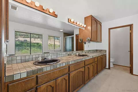 Bath - 19525 Casner Rd, Ramona, CA 92065 photo 2 of 5