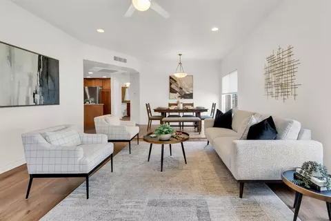 3990 Centre St #209, San Diego, CA 92103