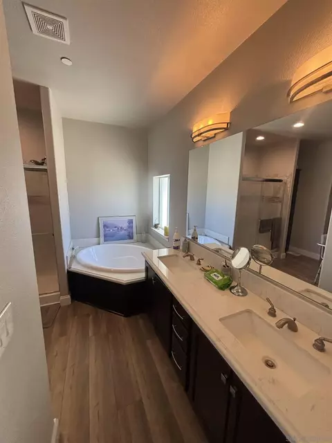 Bath - 19987 Sunset Oaks Dr, Ramona, CA 92065 photo 1 of 2
