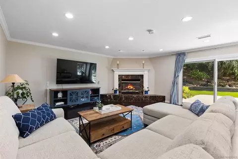 Living - 16312 Country Day Rd, Poway, CA 92064 photo 2 of 2