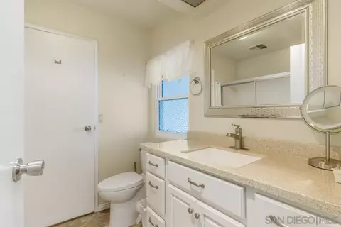 Bath - 275 S Worthington #SPC 55, Spring Valley, CA 91977 photo 1 of 4