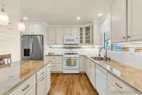 Kitchen - 275 S Worthington #SPC 55, Spring Valley, CA 91977 photo 4 of 8